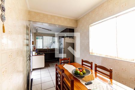 Casa à venda com 158m², 3 quartos e 4 vagas Casa à venda com 158m², 3 quartos e 4 vagasCozinha