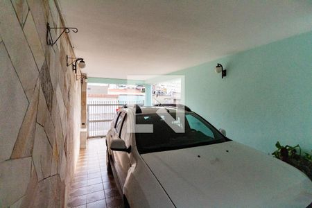 Casa à venda com 158m², 3 quartos e 4 vagas Casa à venda com 158m², 3 quartos e 4 vagasGaragem