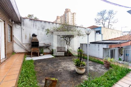 Casa à venda com 158m², 3 quartos e 4 vagas Casa à venda com 158m², 3 quartos e 4 vagasQuintal
