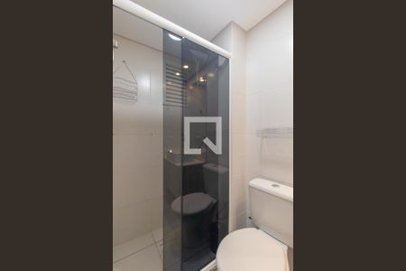 Banheiro Social de apartamento à venda com 2 quartos, 47m² em Cidade Industrial, Curitiba