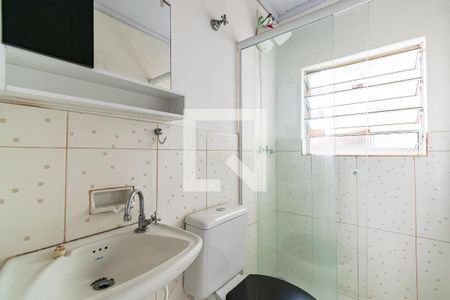 Banheiro Social de casa para alugar com 1 quarto, 20m² em Vila Babilônia, São Paulo