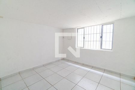 Quarto de casa para alugar com 1 quarto, 20m² em Vila Babilônia, São Paulo