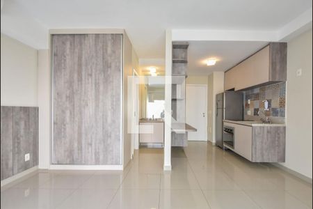 Sala de kitnet/studio à venda com 1 quarto, 38m² em Brooklin Paulista, São Paulo