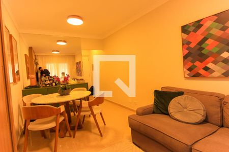 Sala de apartamento à venda com 2 quartos, 51m² em Vila Bertioga, São Paulo