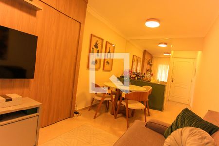 Sala de apartamento à venda com 2 quartos, 51m² em Vila Bertioga, São Paulo