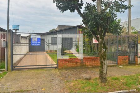 Casa à venda com 60m², 2 quartos e 2 vagasFachada