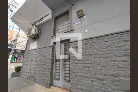 Apartamento para alugar com 80m², 3 quartos e sem vaga Apartamento para alugar com 80m², 3 quartos e sem vagafachada