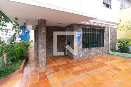 Casa à venda com 217m², 3 quartos e 2 vagasFachada