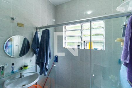 Casa à venda com 217m², 3 quartos e 2 vagasBanheiro