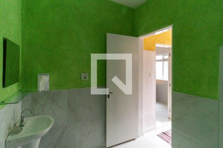 Casa à venda com 217m², 3 quartos e 2 vagasBanheiro