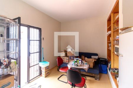 Casa à venda com 217m², 3 quartos e 2 vagasQuarto 3