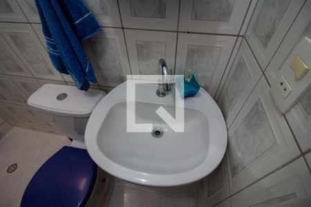 Casa à venda com 80m², 2 quartos e 1 vaga Casa à venda com 80m², 2 quartos e 1 vagaBanheiro