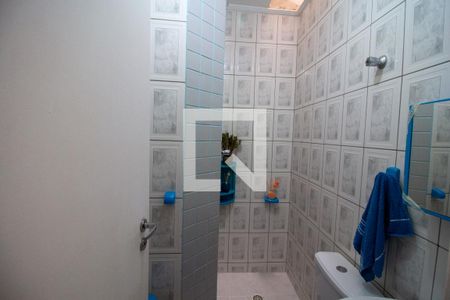 Casa à venda com 80m², 2 quartos e 1 vaga Casa à venda com 80m², 2 quartos e 1 vagaBanheiro