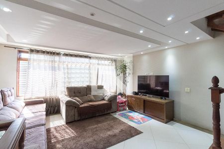 Sala 1 de casa à venda com 4 quartos, 270m² em Jardim Ipanema (cidade Líder), São Paulo