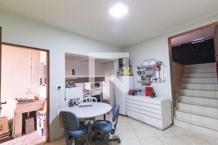 Casa à venda com 270m², 4 quartos e 1 vagaCozinha 2