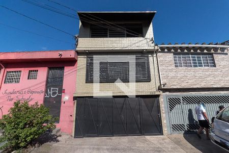 Casa à venda com 270m², 4 quartos e 1 vagaFachada