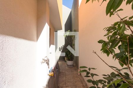 Casa à venda com 270m², 4 quartos e 1 vagaSacada