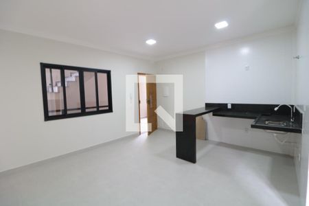 Sala e Cozinha  de apartamento para alugar com 1 quarto, 40m² em Vila Regente Feijó, São Paulo