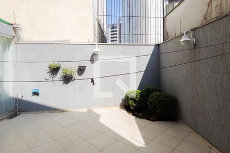 Casa à venda com 242m², 3 quartos e 5 vagasQuintal