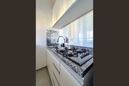 Sala/cozinha de apartamento para alugar com 1 quarto, 30m² em Jardim Helena, São Paulo