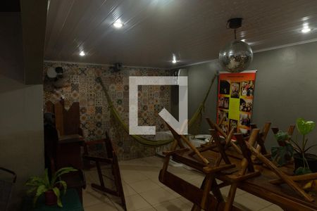 Casa à venda com 140m², 2 quartos e 2 vagas Casa à venda com 140m², 2 quartos e 2 vagasÁrea comum - Churrasqueira