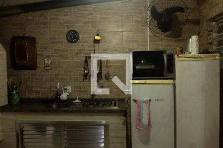 Casa à venda com 140m², 2 quartos e 2 vagas Casa à venda com 140m², 2 quartos e 2 vagasChurrasqueira