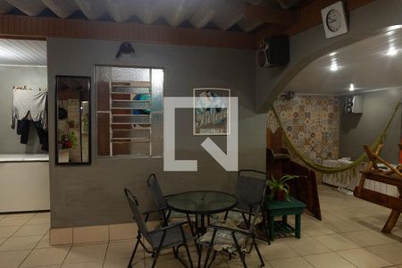 Casa à venda com 140m², 2 quartos e 2 vagas Casa à venda com 140m², 2 quartos e 2 vagasÁrea comum - Churrasqueira