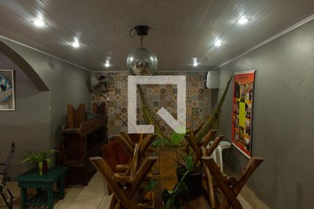 Casa à venda com 140m², 2 quartos e 2 vagas Casa à venda com 140m², 2 quartos e 2 vagasÁrea comum - Churrasqueira