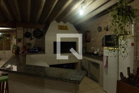 Casa à venda com 140m², 2 quartos e 2 vagas Casa à venda com 140m², 2 quartos e 2 vagasChurrasqueira