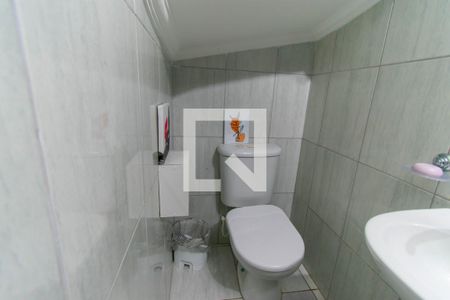 Casa à venda com 80m², 2 quartos e 2 vagasLavabo