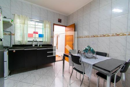 Casa à venda com 80m², 2 quartos e 2 vagasCozinha