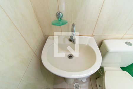 Casa à venda com 80m², 2 quartos e 2 vagasBanheiro da Suíte 1