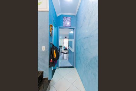 Corredor de casa à venda com 2 quartos, 80m² em Vila Antonieta, São Paulo