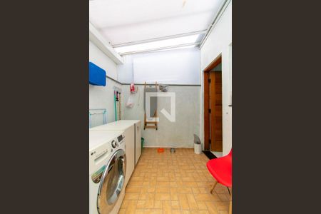 Casa à venda com 80m², 2 quartos e 2 vagasÁrea de Serviço