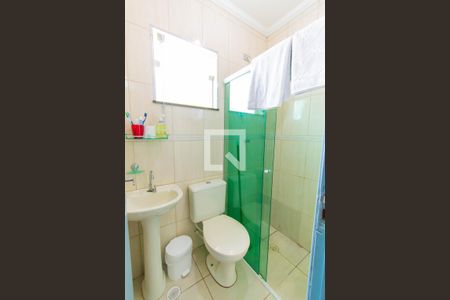 Casa à venda com 80m², 2 quartos e 2 vagasBanheiro da Suíte 1