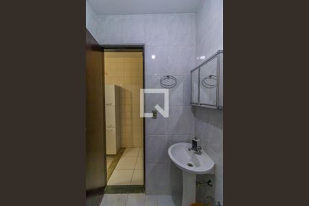 Casa para alugar com 150m², 3 quartos e 1 vaga Casa para alugar com 150m², 3 quartos e 1 vagaBanheiro