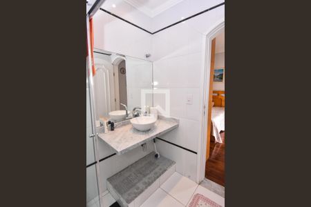 Casa à venda com 660m², 3 quartos e 6 vagasBanheiro da Suíte 3