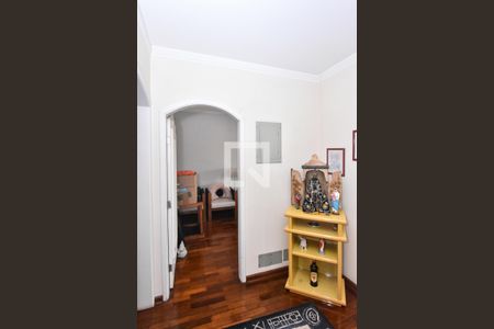 Casa à venda com 660m², 3 quartos e 6 vagasCorredor