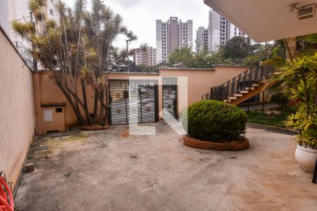 Casa à venda com 660m², 3 quartos e 6 vagasQuintal