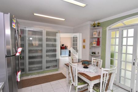 Casa à venda com 660m², 3 quartos e 6 vagasCozinha