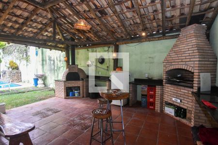 Casa à venda com 660m², 3 quartos e 6 vagasChurrasqueira