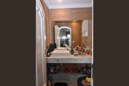 Casa à venda com 660m², 3 quartos e 6 vagasLavabo