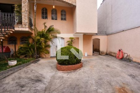 Casa à venda com 660m², 3 quartos e 6 vagasQuintal