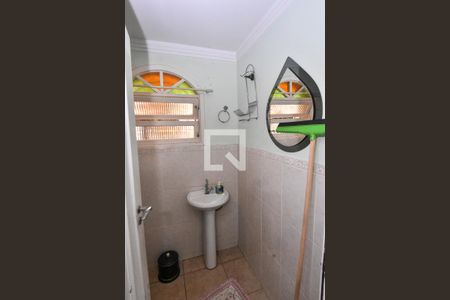 Casa à venda com 660m², 3 quartos e 6 vagasBanheiro