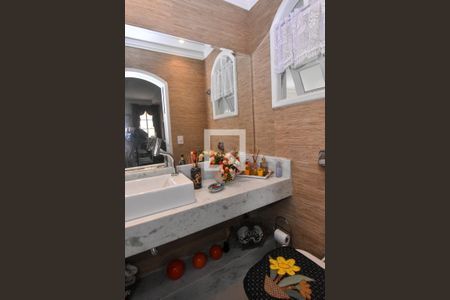 Casa à venda com 660m², 3 quartos e 6 vagasLavabo