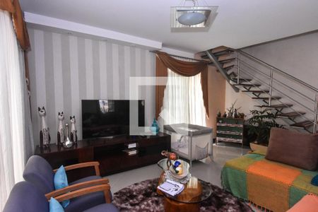 Casa à venda com 660m², 3 quartos e 6 vagasSala de Estar