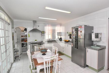 Casa à venda com 660m², 3 quartos e 6 vagasCozinha