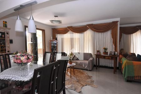 Casa à venda com 660m², 3 quartos e 6 vagasSala de Jantar