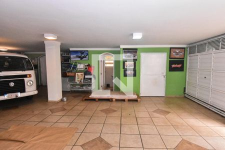 Casa à venda com 660m², 3 quartos e 6 vagasGaragem