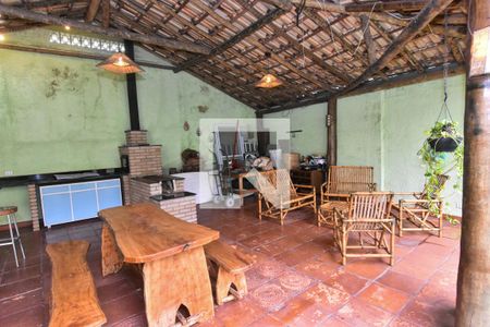 Casa à venda com 660m², 3 quartos e 6 vagasChurrasqueira